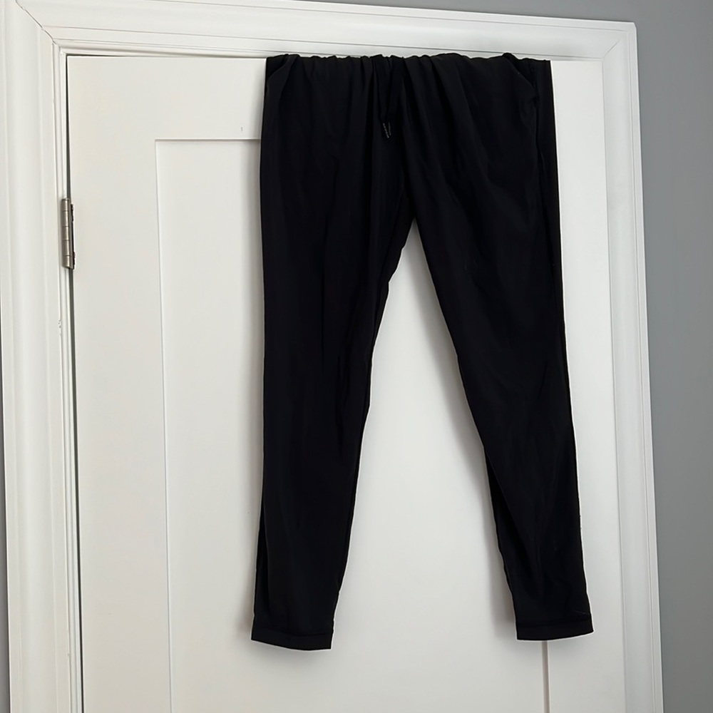Lululemon Size 4 Jogger Pant